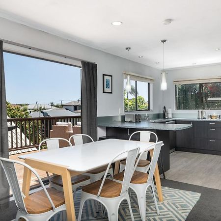 Convenient Family Bach With Easy Access To Blake Park The Beach And Downtown Mount Maunganui Eksteriør bilde