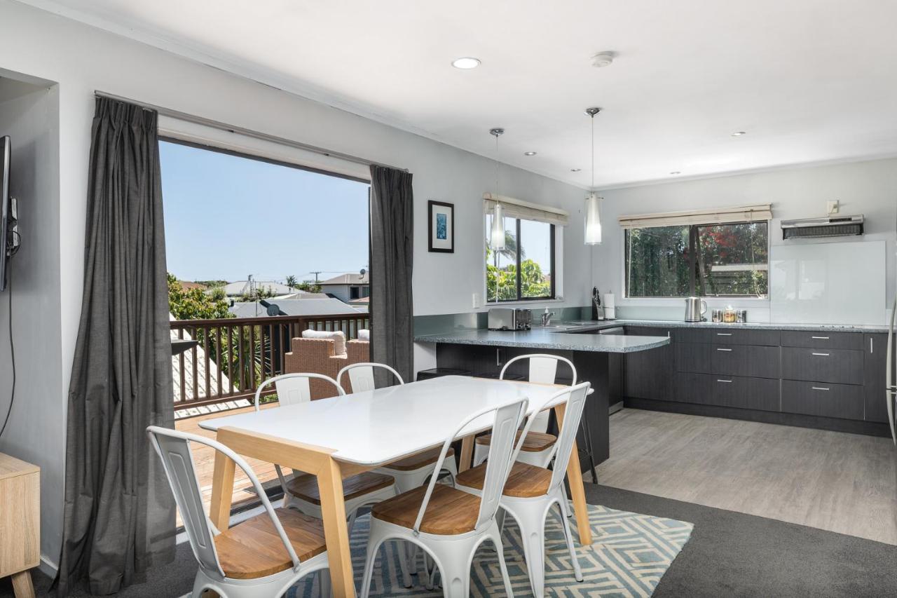 Convenient Family Bach With Easy Access To Blake Park The Beach And Downtown Mount Maunganui Eksteriør bilde