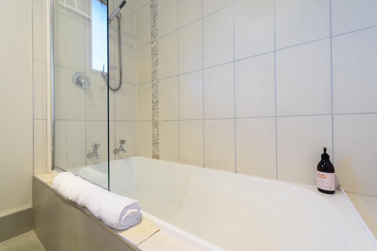 Convenient Family Bach With Easy Access To Blake Park The Beach And Downtown Mount Maunganui Eksteriør bilde