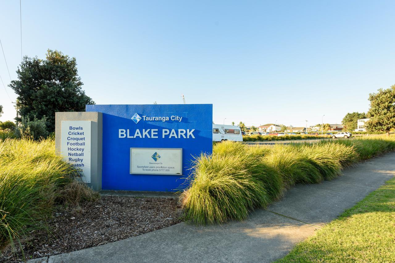 Convenient Family Bach With Easy Access To Blake Park The Beach And Downtown Mount Maunganui Eksteriør bilde