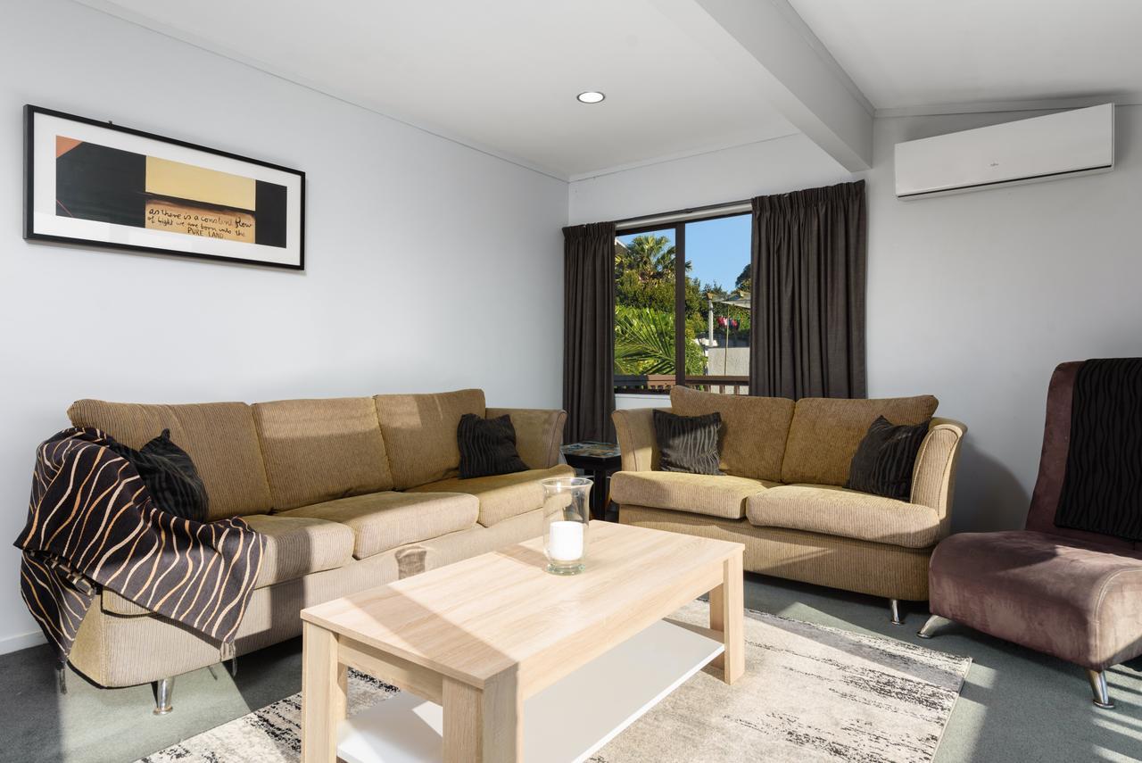 Convenient Family Bach With Easy Access To Blake Park The Beach And Downtown Mount Maunganui Eksteriør bilde